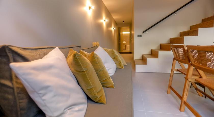Alegria Suites By Porto City Hosts Экстерьер фото