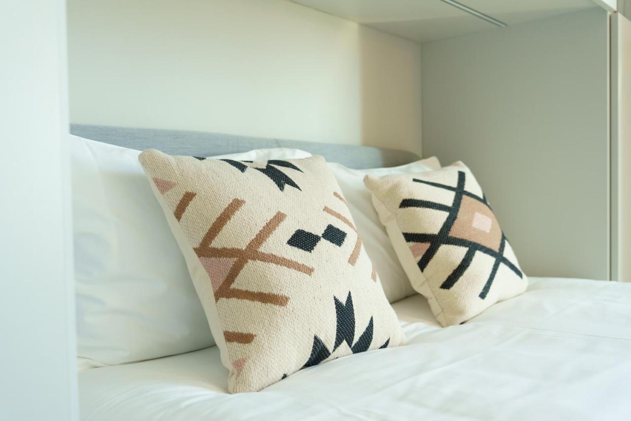 Alegria Suites By Porto City Hosts Экстерьер фото